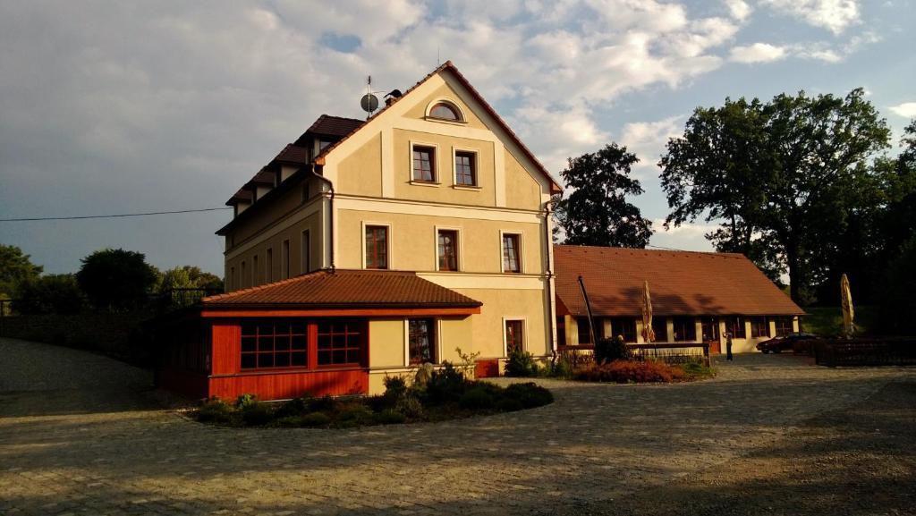 Pension Mlyn Stare Mitrovice Sedlec-Prcice Exterior photo